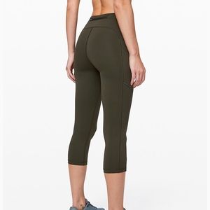 Lululemon Speed Up Crop size 6